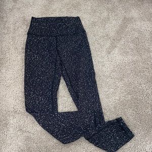 LULULEMON Spotted B&W Align Leggings